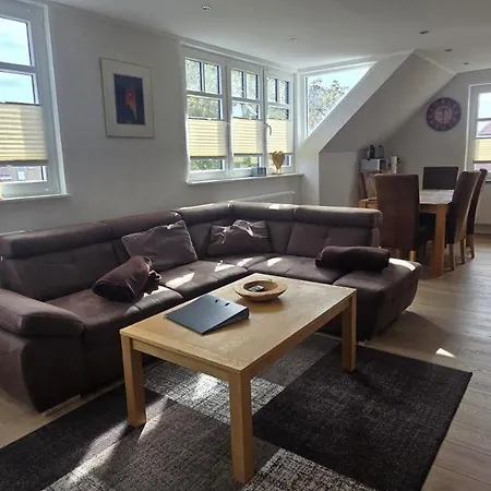 Suedstern Og Wg. 2 * 보르쿰